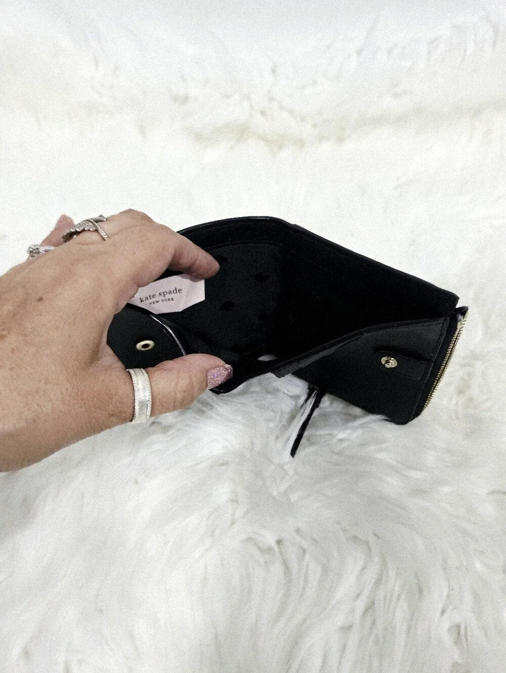 Kate Spade New York Black Leather Bifold Wallet Zip Coin ID Card Holder - Picture 7 of 10